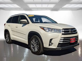2018 Toyota Highlander XLE 5TDJZRFH1JS837799 2018 Toyota Highlander XLE