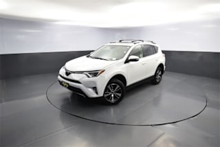 2017 Toyota RAV4 XLE JTMWFREV2HJ107574 2017 Toyota RAV4 XLE