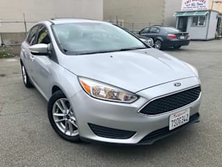 2016 Ford Focus SE 1FADP3K24GL339047 2016 Ford Focus SE
