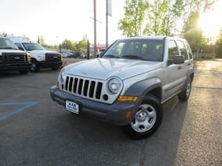 2005 Jeep Liberty 1J4GK48K65W627886 2005 Jeep Liberty