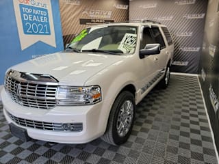 2010 Lincoln Navigator Base 5LMJJ2J53AEJ04776 2010 Lincoln Navigator Base