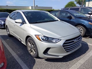 2017 Hyundai Elantra SE 5NPD84LF2HH083981 2017 Hyundai Elantra SE