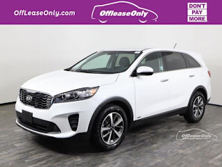 2020 Kia Sorento LX V6 5XYPGDA51LG692666 2020 Kia Sorento LX V6