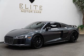 2017 Audi R8 5.2 quattro V10 Plus WUAKBAFX9H7902147 2017 Audi R8 5.2 quattro V10 Plus