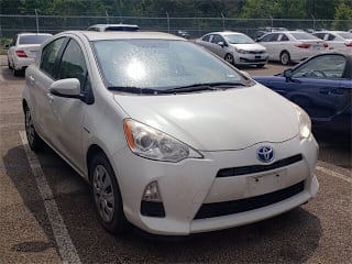 2013 Toyota Prius c One JTDKDTB3XD1045582 2013 Toyota Prius c One