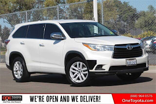 2016 Toyota Highlander LE 5TDZARFH6GS022646 2016 Toyota Highlander LE