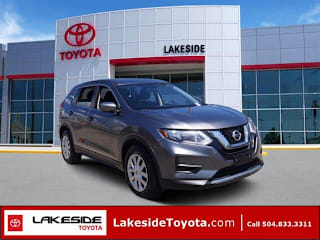 2017 Nissan Rogue S KNMAT2MT6HP546333 2017 Nissan Rogue S