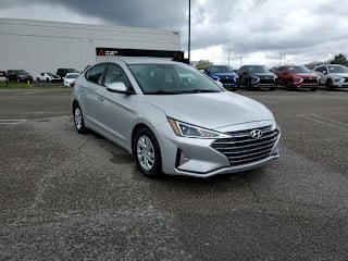 2019 Hyundai Elantra 5NPD74LF6KH449077 2019 Hyundai Elantra