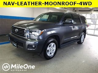 2018 Toyota Sequoia SR5 5TDBY5G1XJS160947 2018 Toyota Sequoia SR5