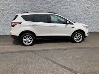 2018 Ford Escape 1FMCU9HD0JUB30718 2018 Ford Escape