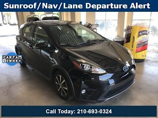 2018 Toyota Prius c Four JTDKDTB37J1605747 2018 Toyota Prius c Four