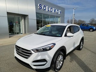 2018 Hyundai Tucson SE KM8J2CA43JU765761 2018 Hyundai Tucson SE