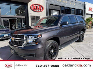 2018 Chevrolet Suburban LT 1500 1GNSKHKC0JR380518 2018 Chevrolet Suburban LT 1500