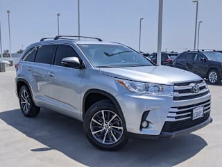 2018 Toyota Highlander XLE 5TDKZRFH7JS539164 2018 Toyota Highlander XLE