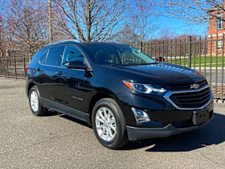 2018 Chevrolet Equinox LT 2GNAXSEV2J6113982 2018 Chevrolet Equinox LT