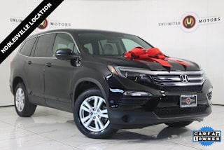 2017 Honda Pilot LX 5FNYF6H14HB101881 2017 Honda Pilot LX