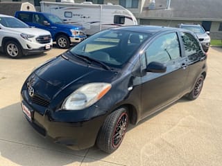 2009 Toyota Yaris Base JTDJT903895241444 2009 Toyota Yaris Base