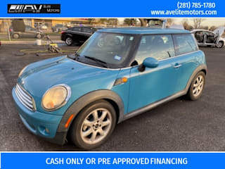2009 MINI Cooper Base WMWMF33509TU69879 2009 MINI Cooper Base