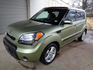 2011 Kia Soul + KNDJT2A26B7257231 2011 Kia Soul +