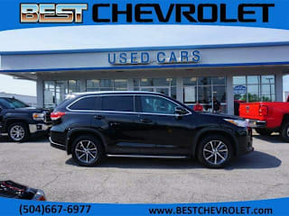 2019 Toyota Highlander XLE 5TDKZRFHXKS556882 2019 Toyota Highlander XLE