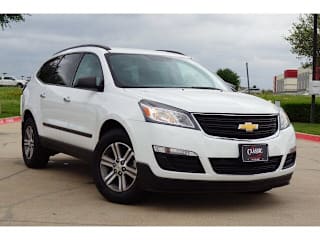 2017 Chevrolet Traverse LS 1GNKRFKD7HJ239818 2017 Chevrolet Traverse LS