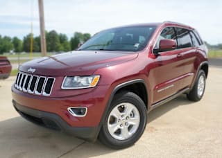 2016 Jeep Grand Cherokee Laredo 1C4RJFAG0GC325078 2016 Jeep Grand Cherokee Laredo