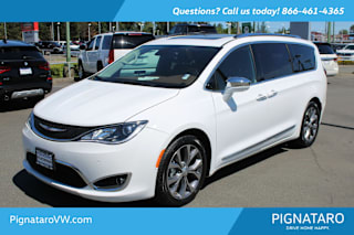 2018 Chrysler Pacifica Limited 2C4RC1GG4JR289415 2018 Chrysler Pacifica Limited