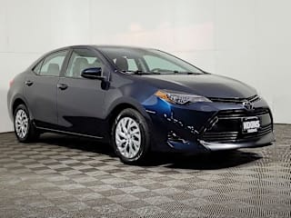 2018 Toyota Corolla LE 2T1BURHE3JC063943 2018 Toyota Corolla LE