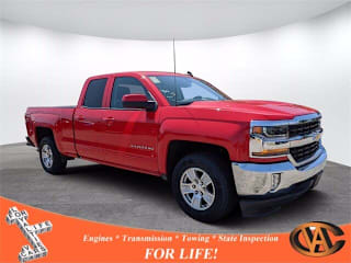 2018 Chevrolet Silverado 1500 LT 2GCRCRECXJ1105883 2018 Chevrolet Silverado 1500 LT