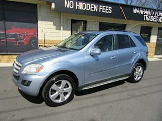 2010 Mercedes-Benz M-Class ML 350 4MATIC 4JGBB8GB8AA608865 2010 Mercedes-Benz M-Class ML 350 4MATIC