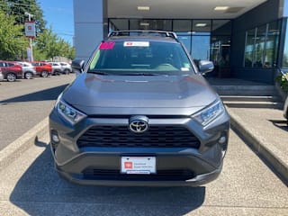 2019 Toyota RAV4 XLE Premium JTMA1RFV2KD512119 2019 Toyota RAV4 XLE Premium