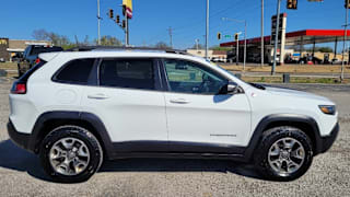 2019 Jeep Cherokee Trailhawk 1C4PJMBX2KD328724 2019 Jeep Cherokee Trailhawk