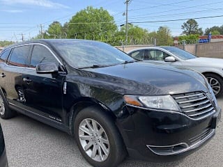 2017 Lincoln MKT Town Car Livery Fleet 2LMHJ5NK3HBL01783 2017 Lincoln MKT Town Car Livery Fleet