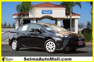 2019 Toyota Prius LE JTDKARFU6K3074688 2019 Toyota Prius LE