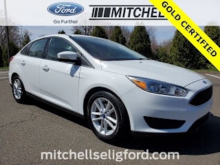 2018 Ford Focus SE 1FADP3F25JL254302 2018 Ford Focus SE