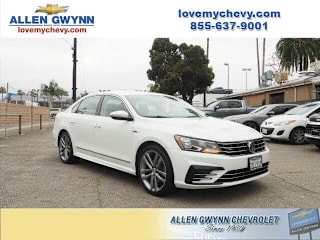 2017 Volkswagen Passat 1.8T R-Line 1VWDT7A32HC051548 2017 Volkswagen Passat 1.8T R-Line