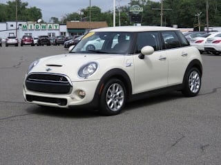 2018 MINI Hardtop 4 Door Cooper S WMWXU3C54J2F49721 2018 MINI Hardtop 4 Door Cooper S