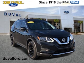 2017 Nissan Rogue SV 5N1AT2MT9HC800202 2017 Nissan Rogue SV