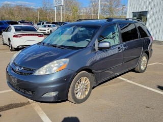 2010 Toyota Sienna XLE 5TDYK4CC7AS337726 2010 Toyota Sienna XLE