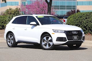 2020 Audi Q5 2.0T quattro Premium WA1ANAFY8L2106532 2020 Audi Q5 2.0T quattro Premium