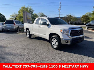 2018 Toyota Tundra SR5 5TFUM5F13JX078199 2018 Toyota Tundra SR5