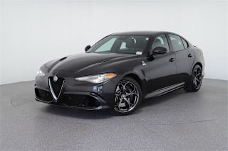 2017 Alfa Romeo Giulia Quadrifoglio ZARFAEAV2H7561307 2017 Alfa Romeo Giulia Quadrifoglio