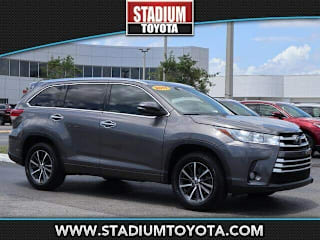 2017 Toyota Highlander XLE 5TDKZRFH6HS195742 2017 Toyota Highlander XLE