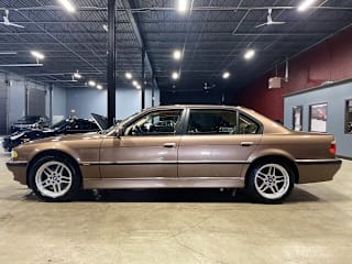 2001 BMW 7 Series WBAGH83421DP22565 2001 BMW 7 Series