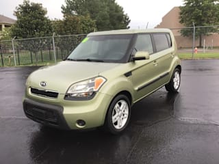 2011 Kia Soul + KNDJT2A27B7335676 2011 Kia Soul +