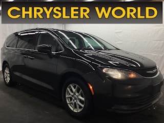 2017 Chrysler Pacifica Touring 2C4RC1DG3HR529570 2017 Chrysler Pacifica Touring