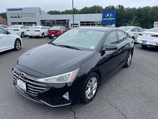 2019 Hyundai Elantra SEL 5NPD84LF9KH426180 2019 Hyundai Elantra SEL