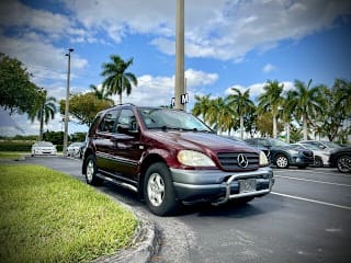 1999 Mercedes-Benz M-Class 4JGAB54E6XA093592 1999 Mercedes-Benz M-Class
