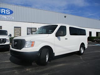 2016 Nissan NV Passenger 3500 HD S 5BZBF0AA8GN853614 2016 Nissan NV Passenger 3500 HD S