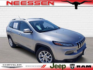 2016 Jeep Cherokee Latitude 1C4PJLCB4GW282385 2016 Jeep Cherokee Latitude